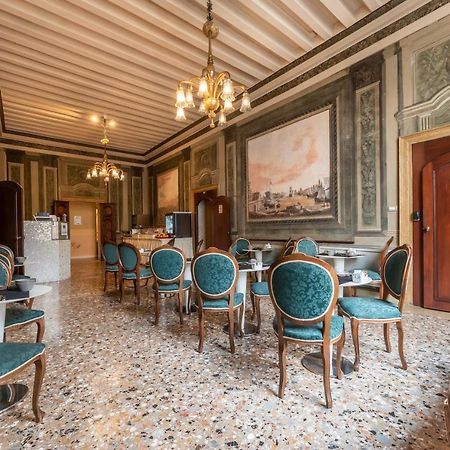 Отель Sogno Di Giulietta E Romeo Венеция Экстерьер фото