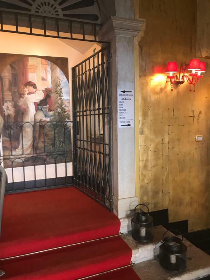 Отель Sogno Di Giulietta E Romeo Венеция Экстерьер фото